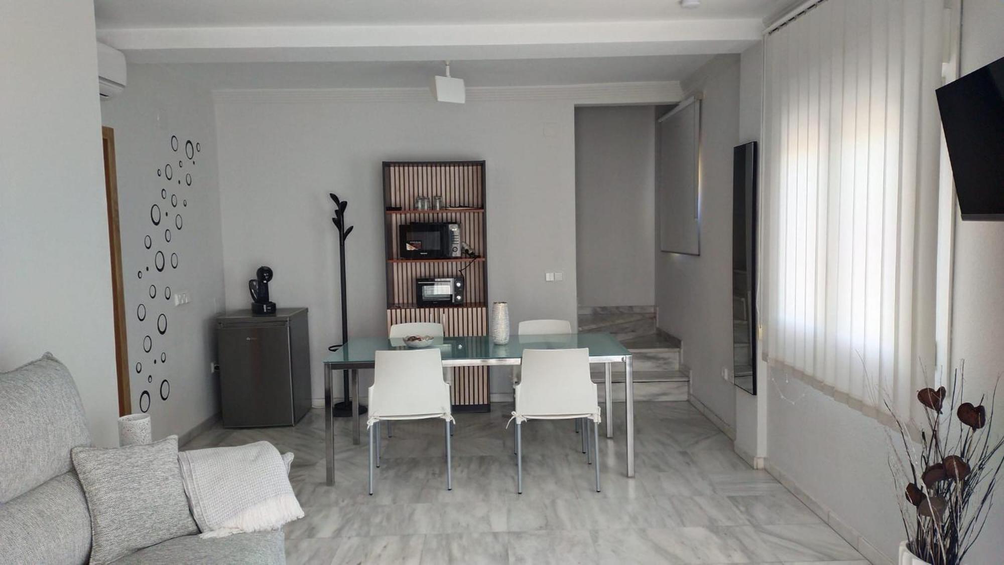 Alojamiento Seda Alcalá de Guadaira Εξωτερικό φωτογραφία