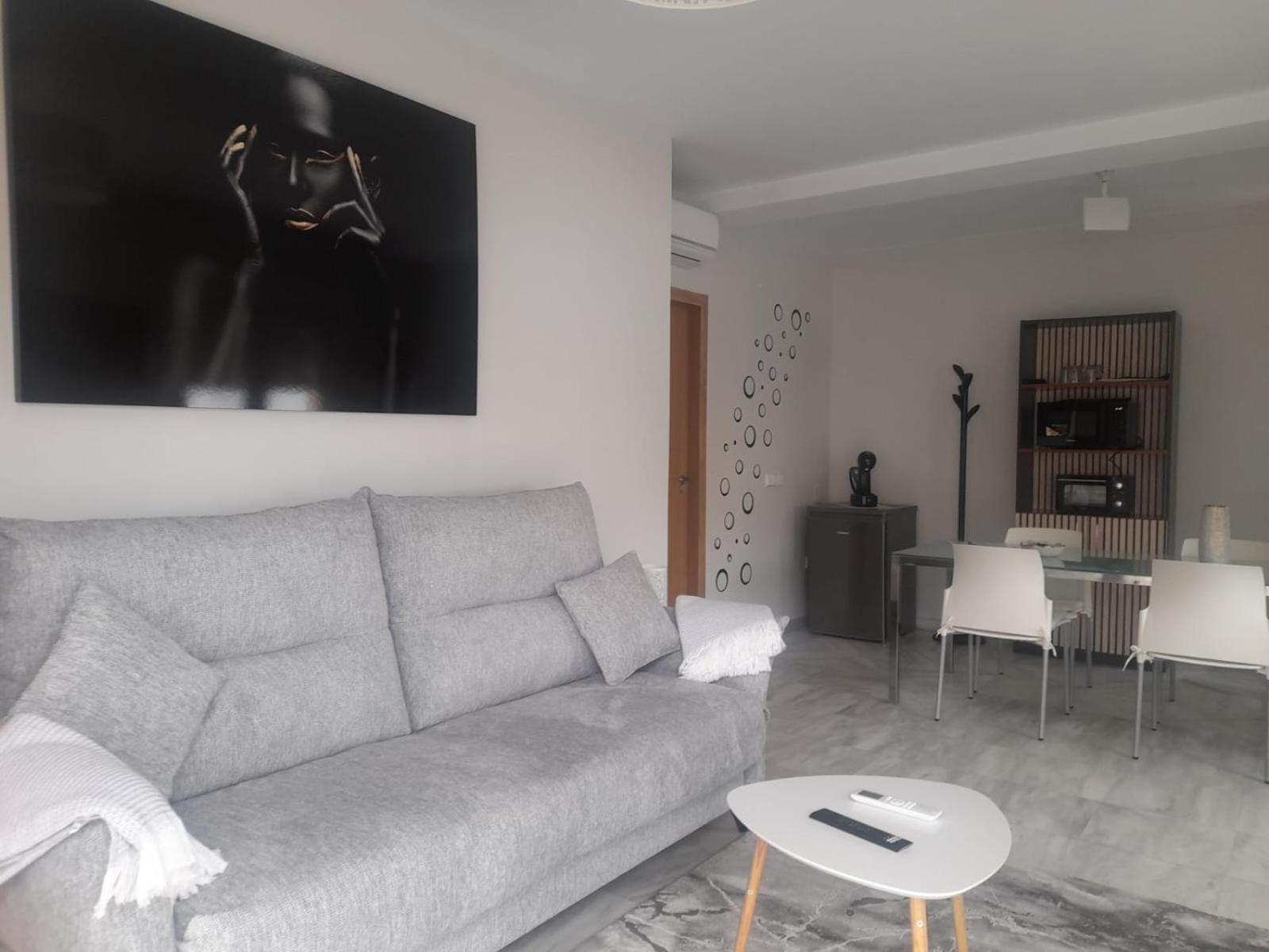 Alojamiento Seda Alcalá de Guadaira Εξωτερικό φωτογραφία